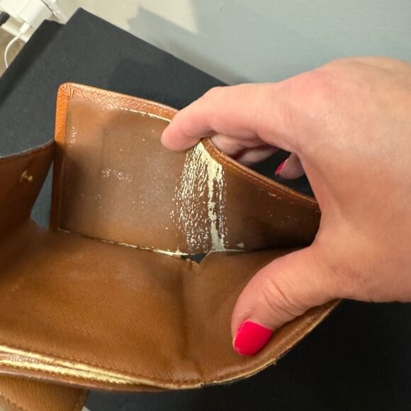 LV MONO DOUBLE SNAP WALLET - Picture 8 of 15